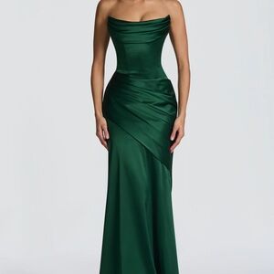 Sophisticated Strapless Green Gown